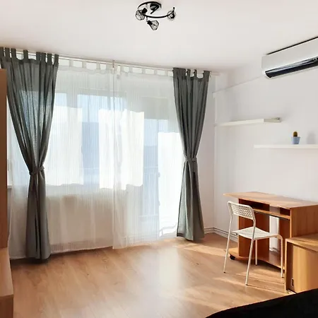 Spacious With View Διαμέρισμα